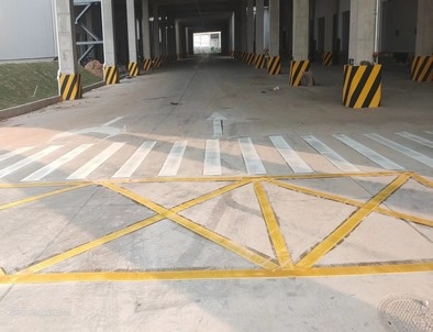 曲靖曲靖厂区道路标线施工